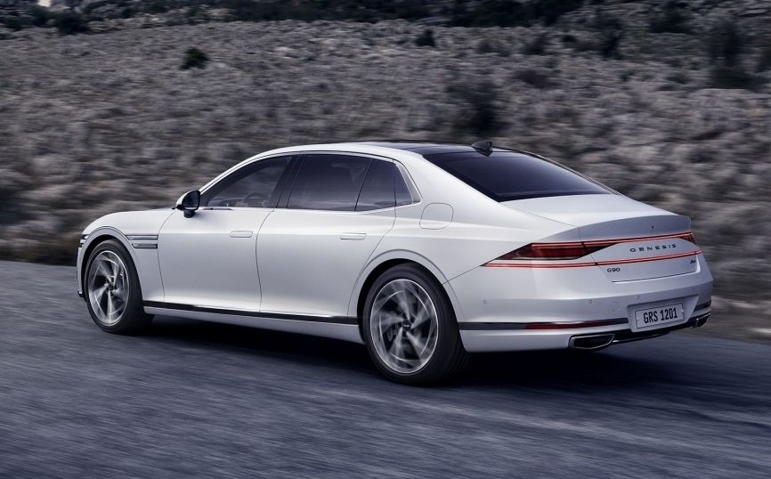 Hyundai G90, Автожолдағы көмек жүйесі